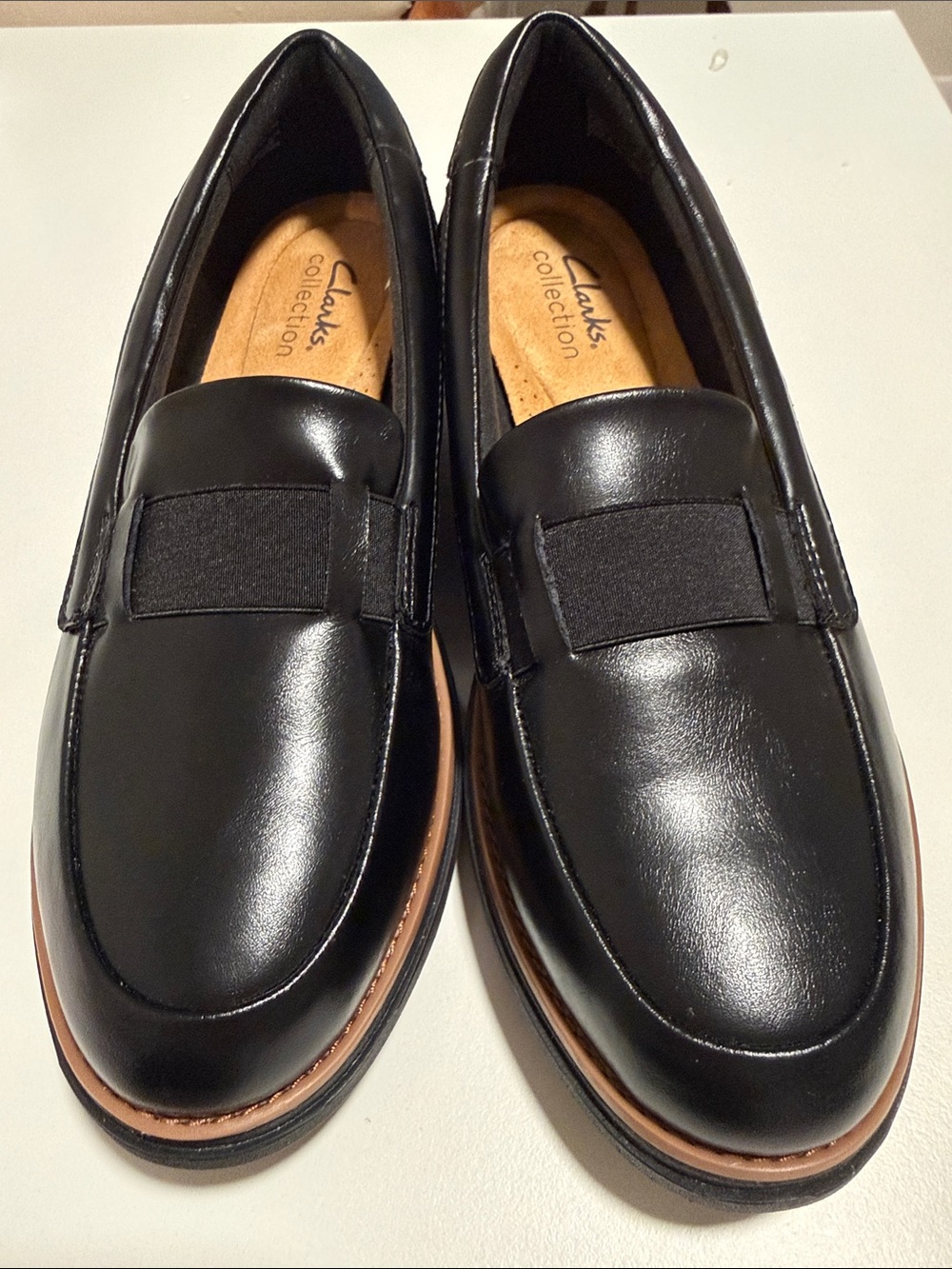 NWOT Clarks black leather loafers sz 7.5